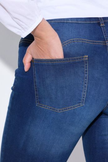 Plus size veliki brojevi Traperice s trapez nogavicama za punije