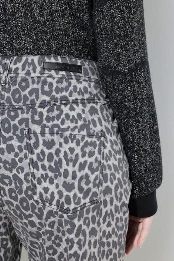 Plus size veliki brojevi Traperice s leopard uzorkom za punije