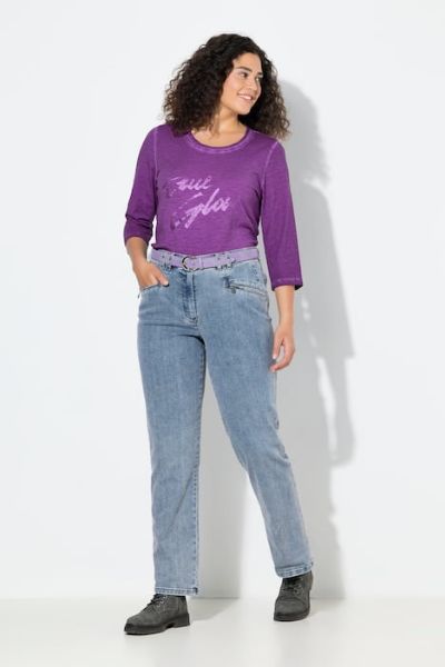 Veliki brojevi Traperice s blago suženim nogavicama moda za punije