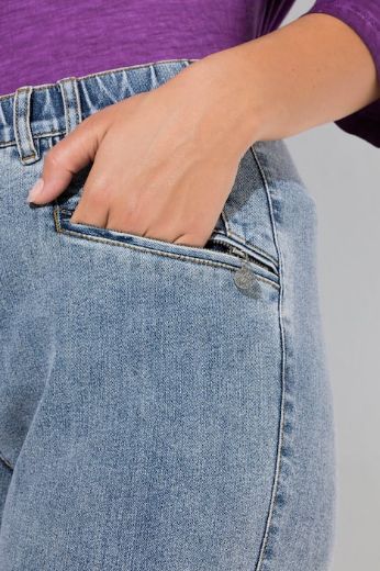 Plus size veliki brojevi Traperice s blago suženim nogavicama za punije