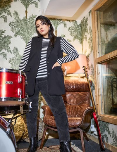 Slika za kategoriju Prsluci i ponča SU