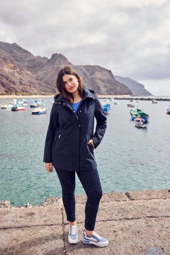 Plus size veliki brojevi Jakna vodoodbojna A kroja za punije