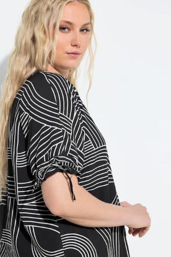 Plus size veliki brojevi Bluza kratkih rukava V izreza za punije