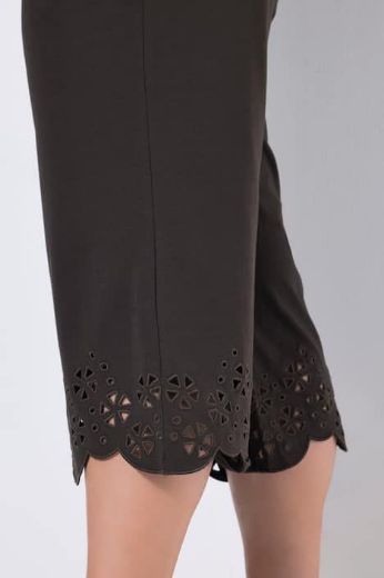 Plus size veliki brojevi Hlače capri pamučne sa čipkastim detaljima za punije