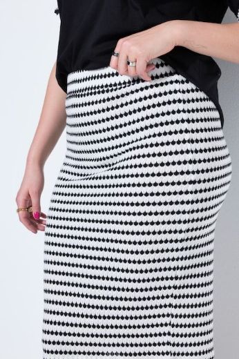 Plus size veliki brojevi Suknja midi strukirana za punije