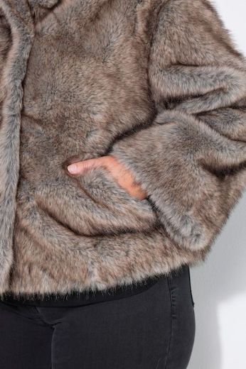 Plus size veliki brojevi Jakna od umjetnog krzna kraćeg kroja za punije