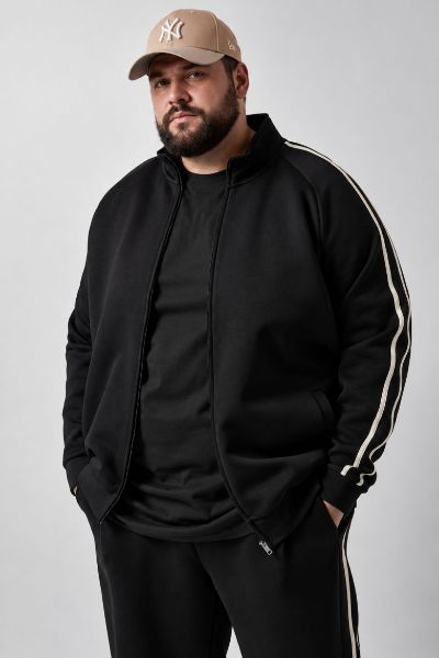 Veliki brojevi Majica s patentnim zatvaračem moda za punije